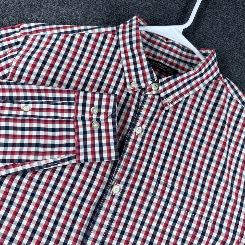 Banana Republic Button Down Mens M Medium Red Gingham Grant Fit Stretch Oxford‎